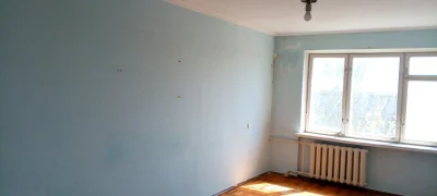 Room in a two-bedroom apartment.