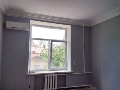 For sale, privatized room in the city center