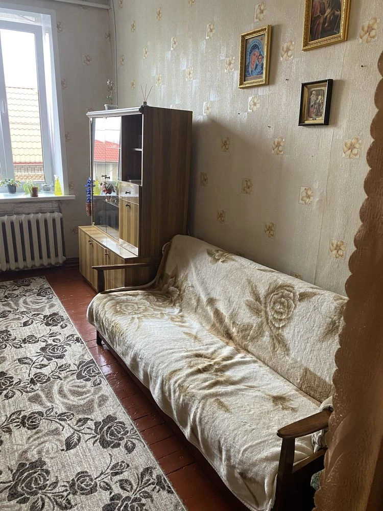 For Sale: Two adjacent rooms in a dormitory, Stepanova