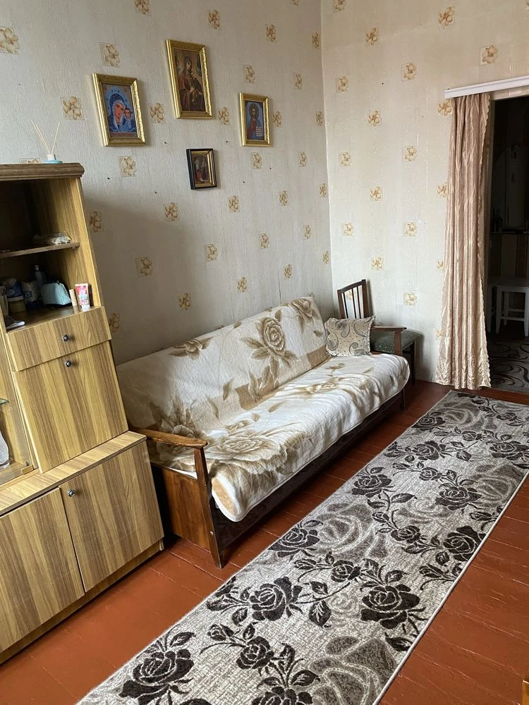 For Sale: Two adjacent rooms in a dormitory, Stepanova