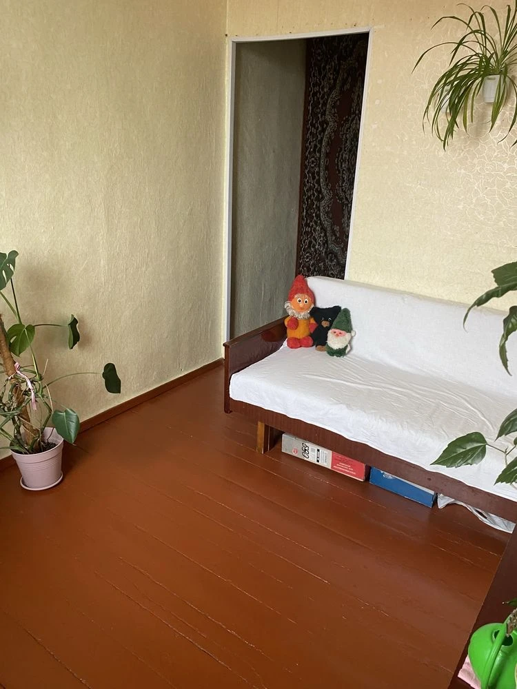 For Sale: Two adjacent rooms in a dormitory, Stepanova