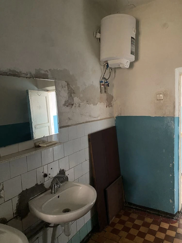 For Sale: Two adjacent rooms in a dormitory, Stepanova