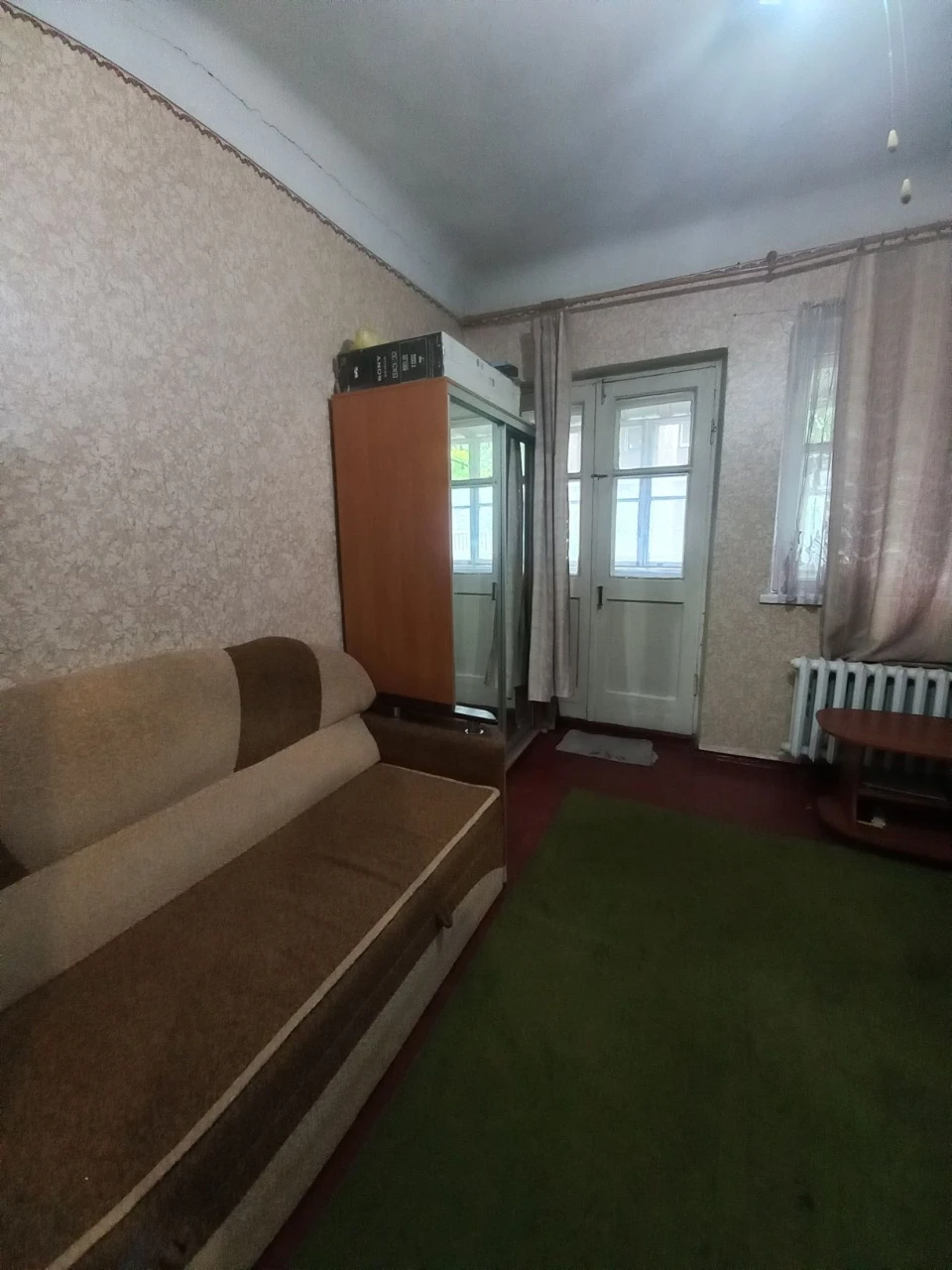 Sale of a two-room apartment in a Stalinist building