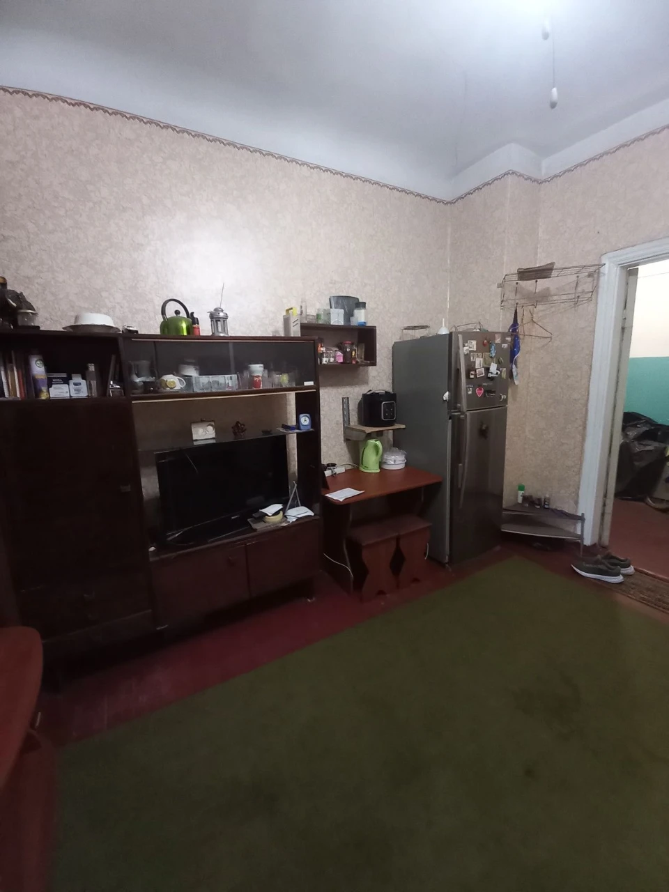 Sale of a two-room apartment in a Stalinist building