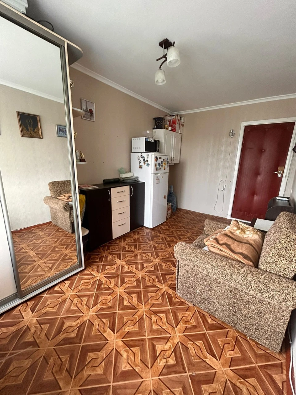 For Sale: Rooms in a dormitory. From the owner