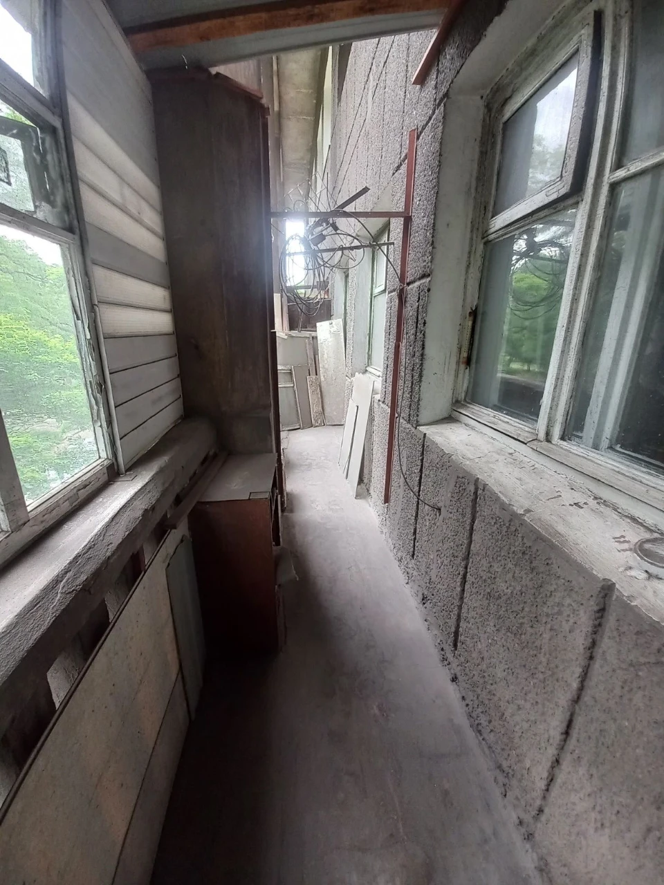 Sale of a two-room apartment in a Stalinist building