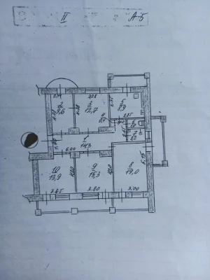 Sale of a two-room apartment in a Stalinist building