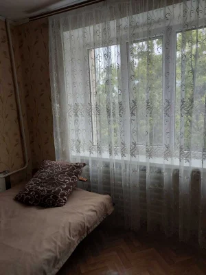Продам отличные две комнаты в районе Аптеки  ,недорого