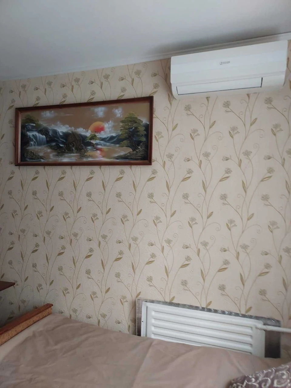 Продам отличные две комнаты в районе Аптеки  ,недорого