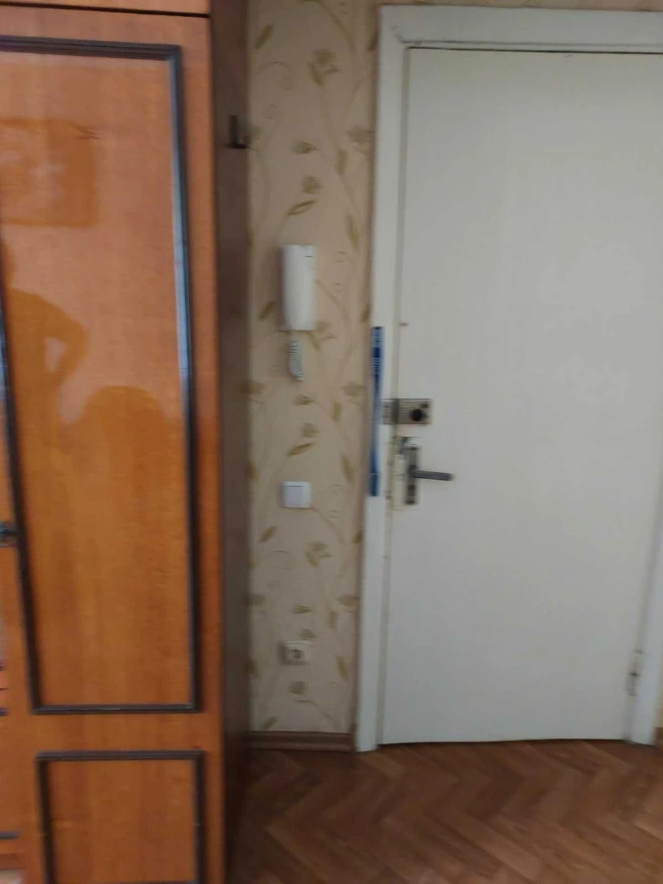 Продам отличные две комнаты в районе Аптеки  ,недорого