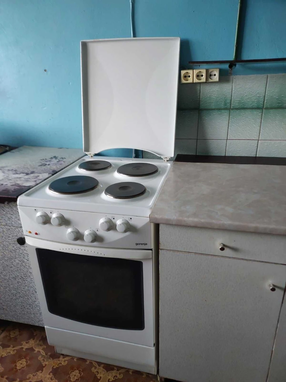 Продам отличные две комнаты в районе Аптеки  ,недорого