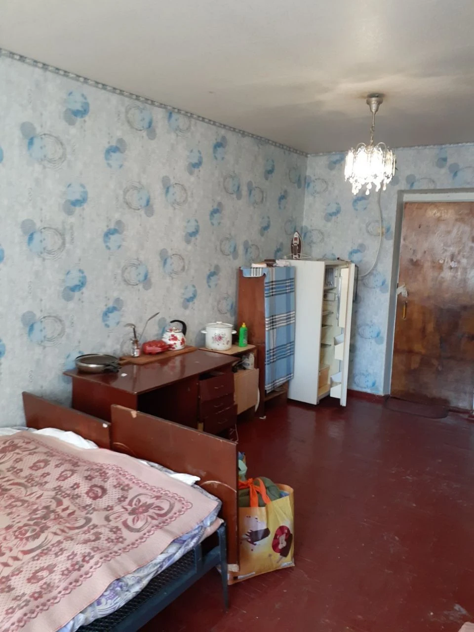 Privatized room in a dormitory near a covered market