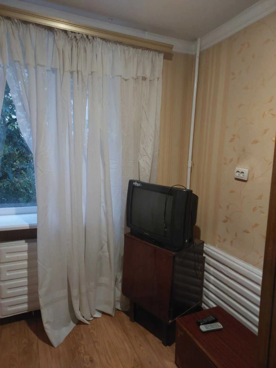 For sale room 17 sq.m in the area of the "Dispatcher" stop.