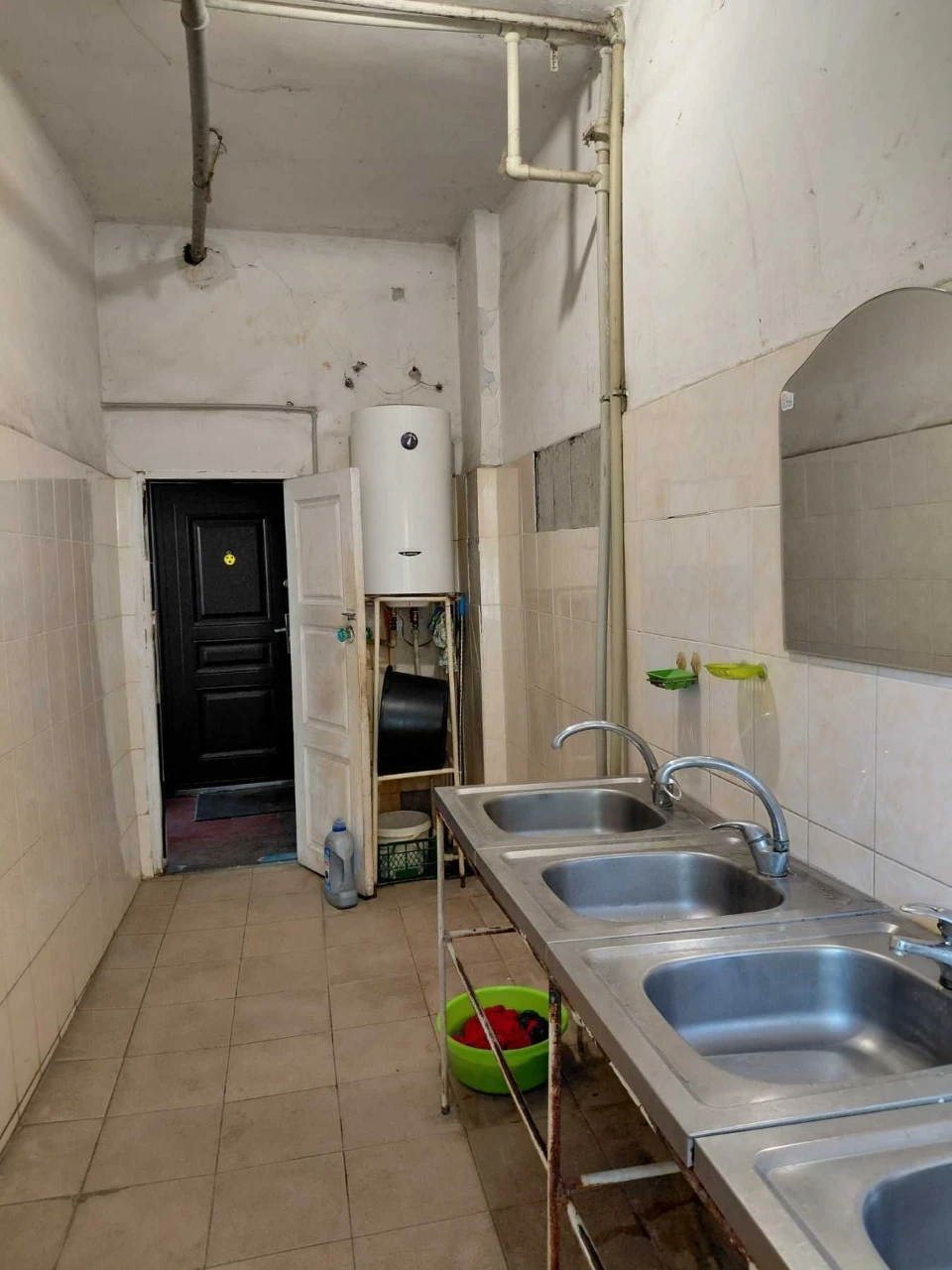 2 room apartment for sale in shared accommodation at Kichkas