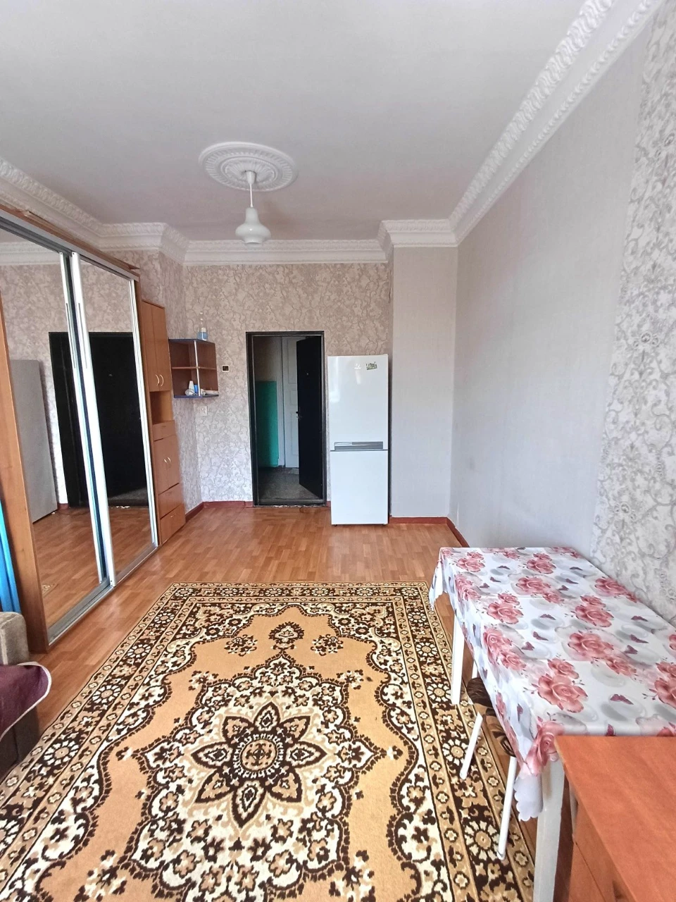 Room 17.9 m*2. Starolev 8. Available. Bargaining.