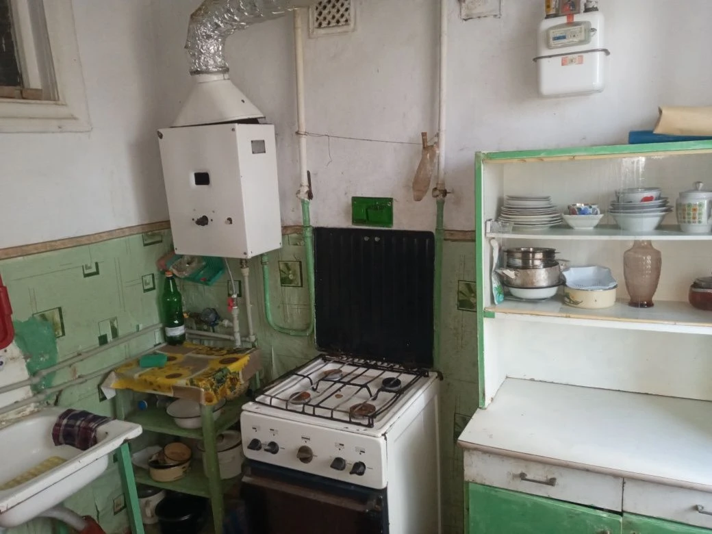 For Sale. Selling a room in a 3-room apartment