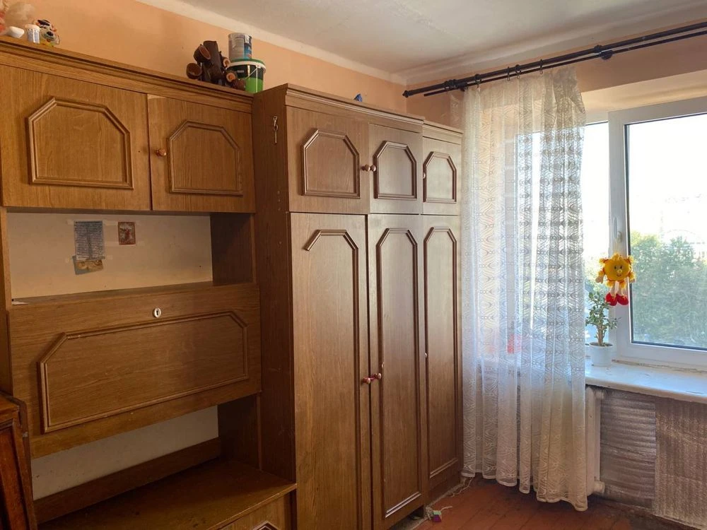 Продам кімнату у гуртожитку