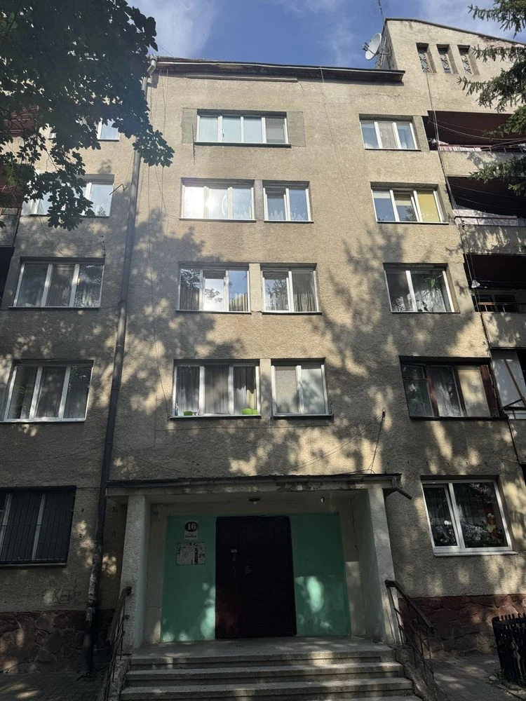 Продам кімнату у гуртожитку