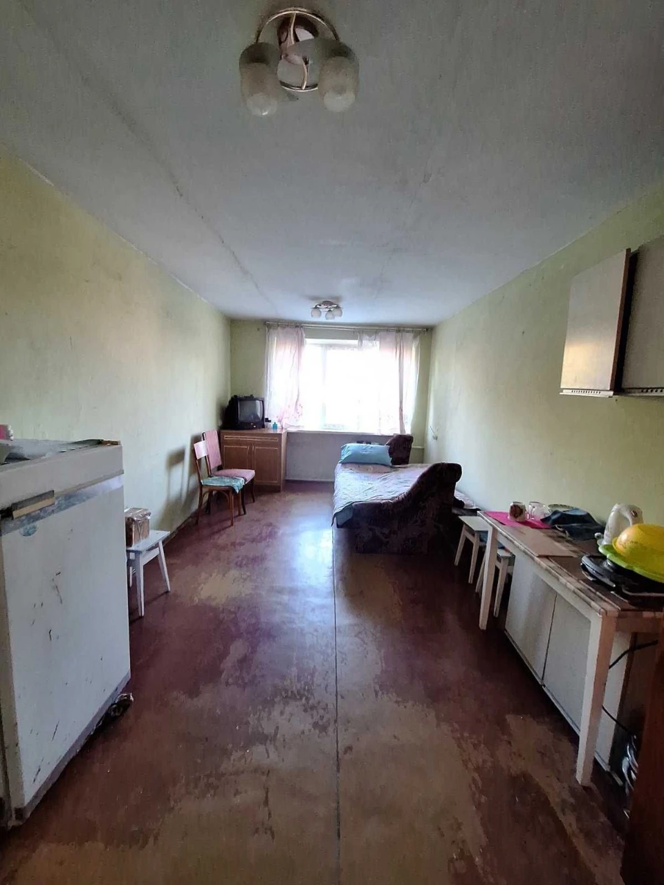 For sale 1 room in a dormitory on вул Сорохтея