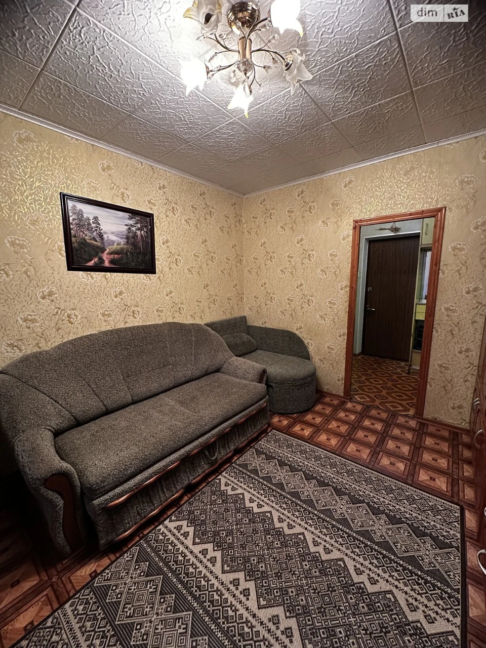 Room for Sale, Шевchenkivskyi