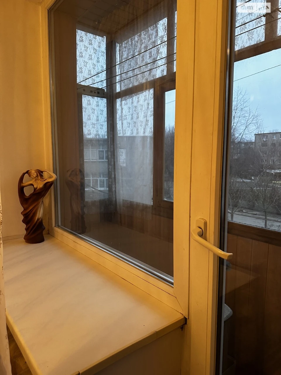 Room for Sale, Шевchenkivskyi