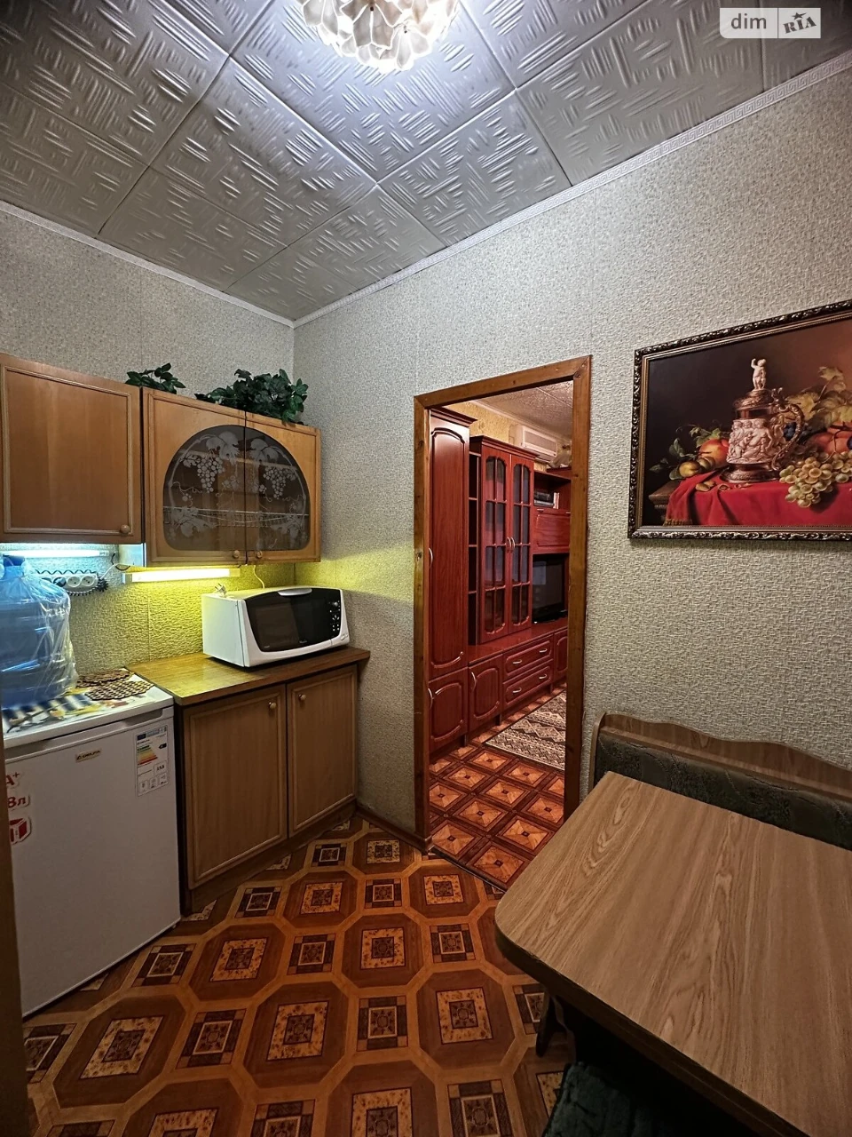 Room for Sale, Шевchenkivskyi