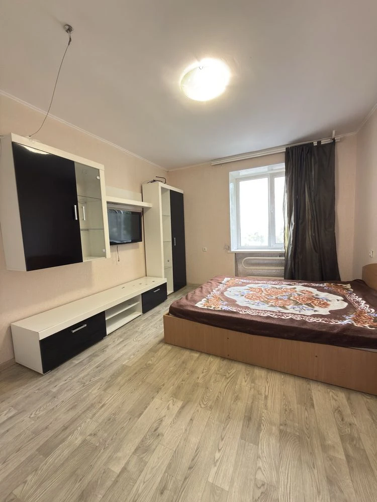 Sale of 2 rooms in dormitory, Kremenchyska Street