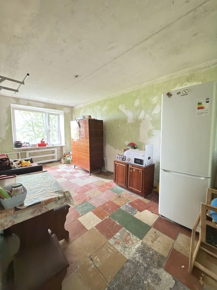 Sale of 2 rooms in dormitory, Kremenchyska Street