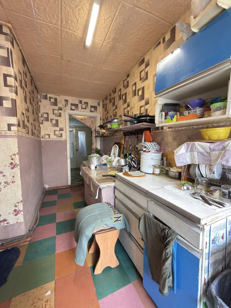 Sale of 2 rooms in dormitory, Kremenchyska Street