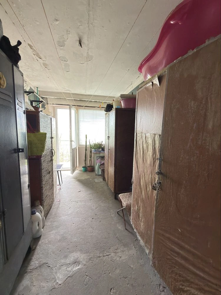 Sale of 2 rooms in dormitory, Kremenchyska Street