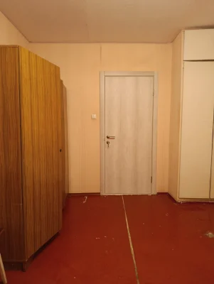Room for sale !!