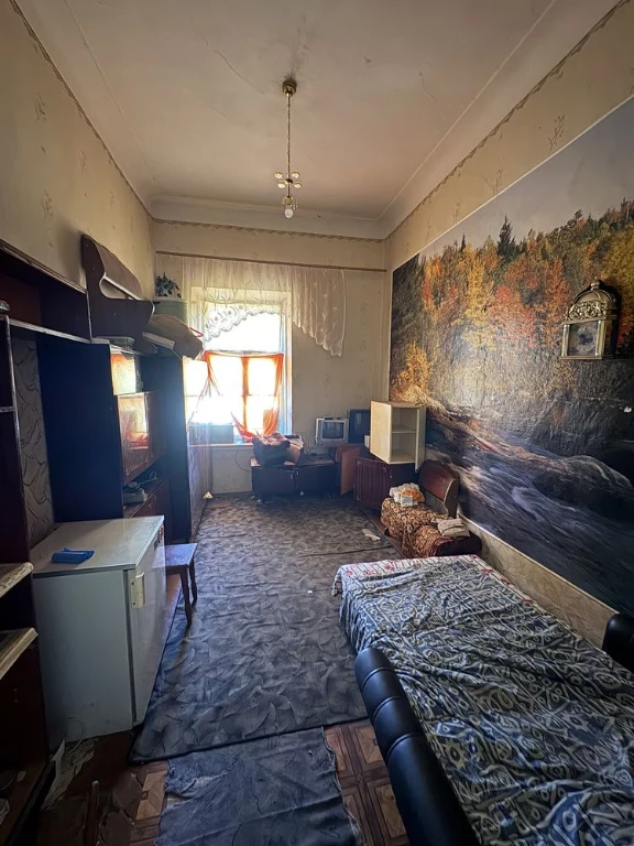 Продам кімнату з кухнею та ванною