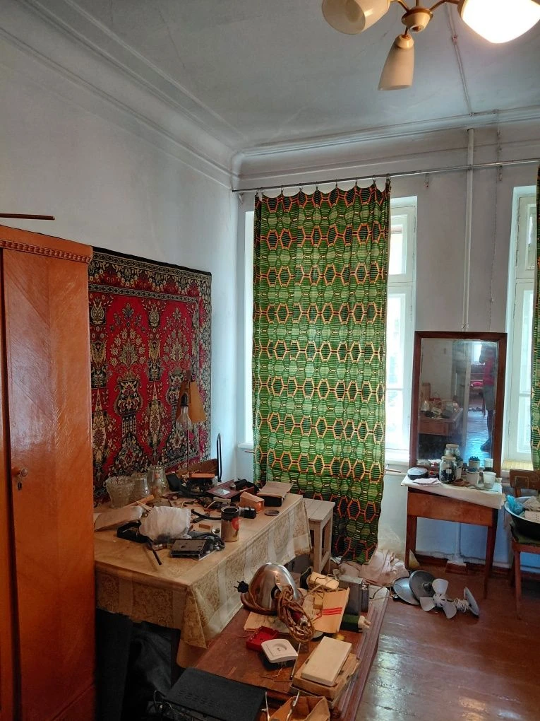 2к.комуналка.Ул.Адмиральская,11000т