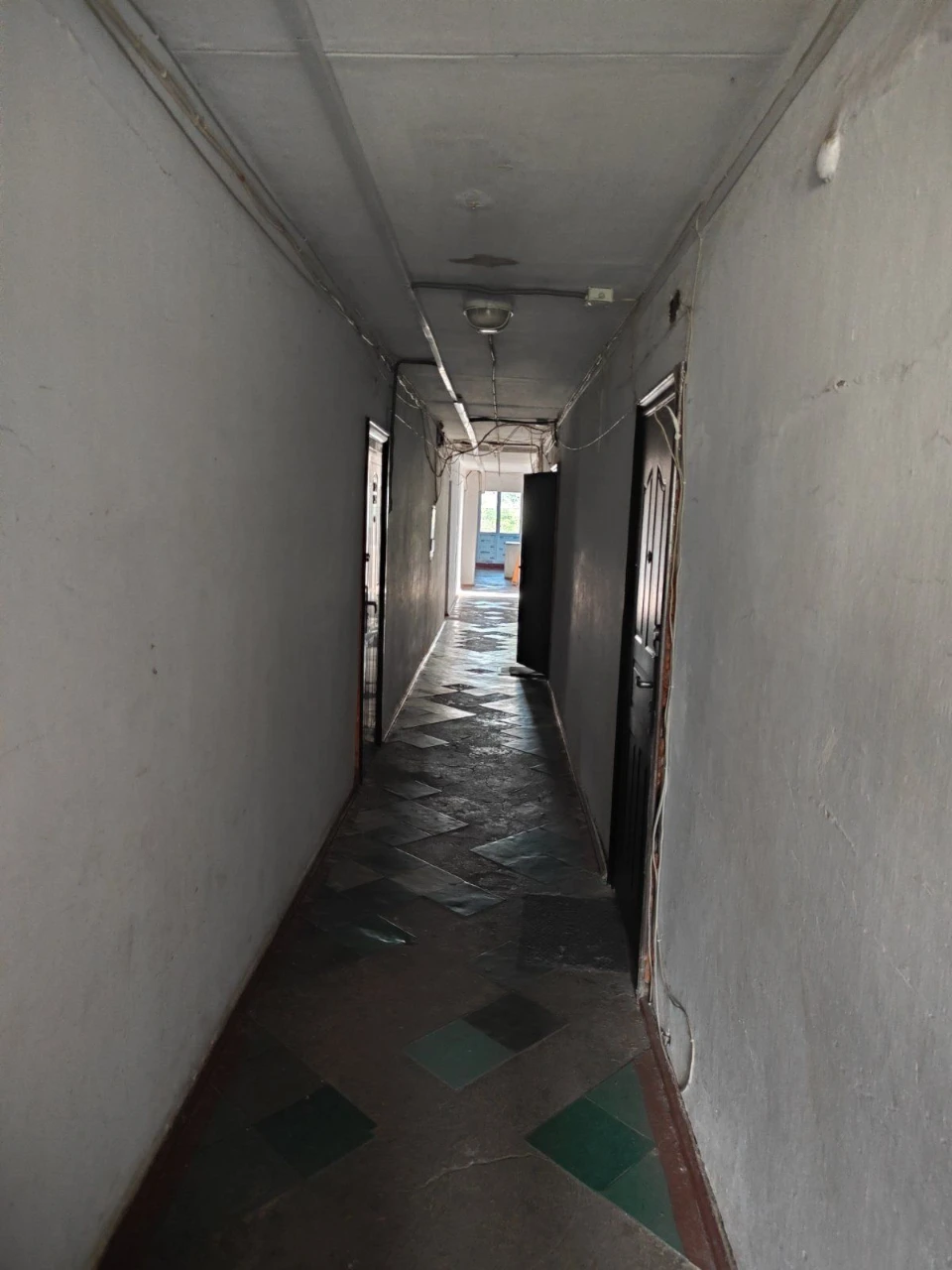 Продаю кімнату в гуртожитку, Айвазовського