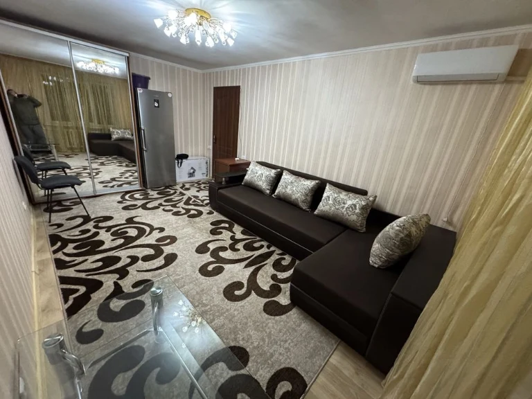 Room in a dormitory, center, Sevastopol 65 room