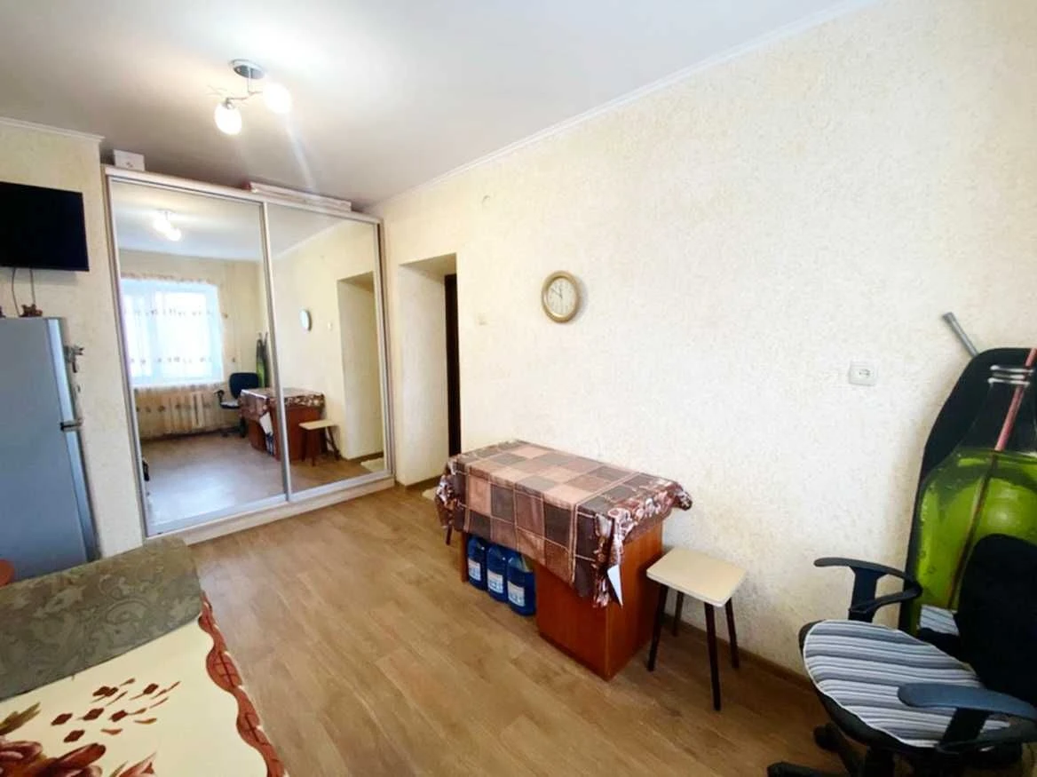Продаю кімнату в гуртожитку на Київській,район Ліски. Без ко