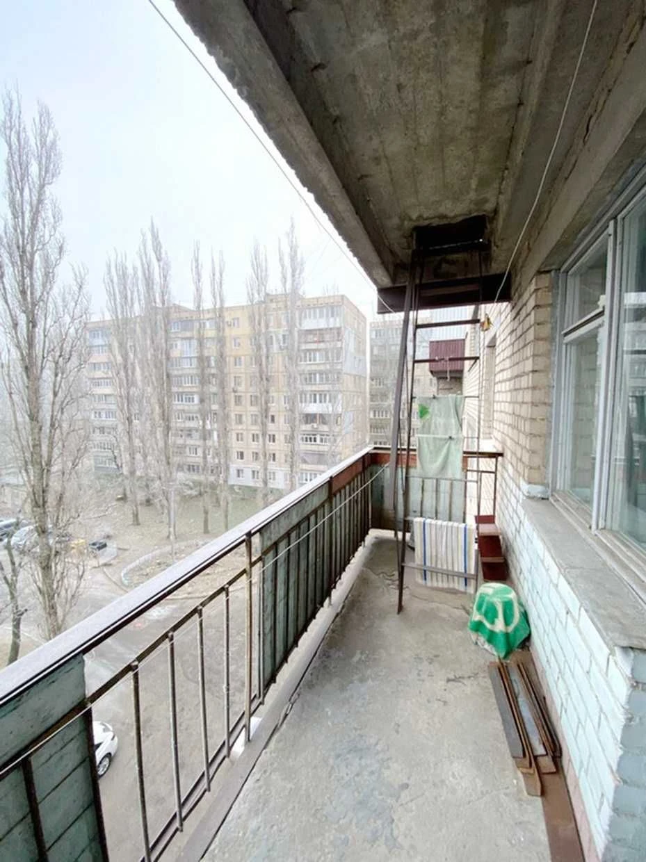 Продаю кімнату в гуртожитку на Київській,район Ліски. Без ко