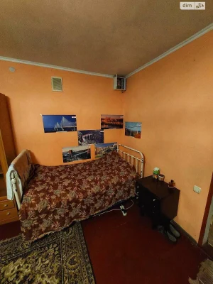 Продаж Кімната
