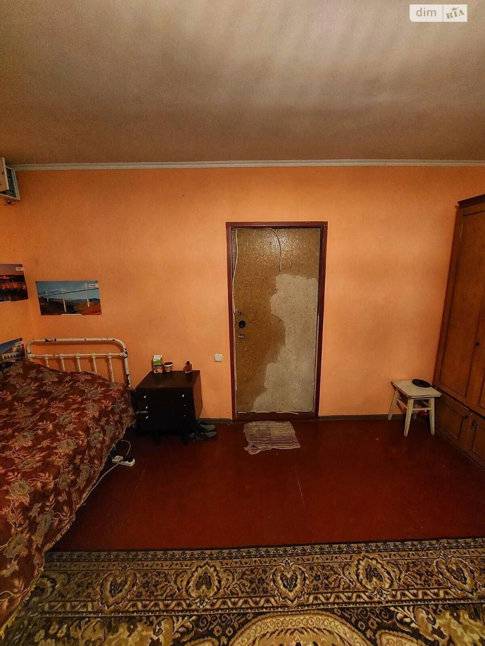 Продаж Кімната