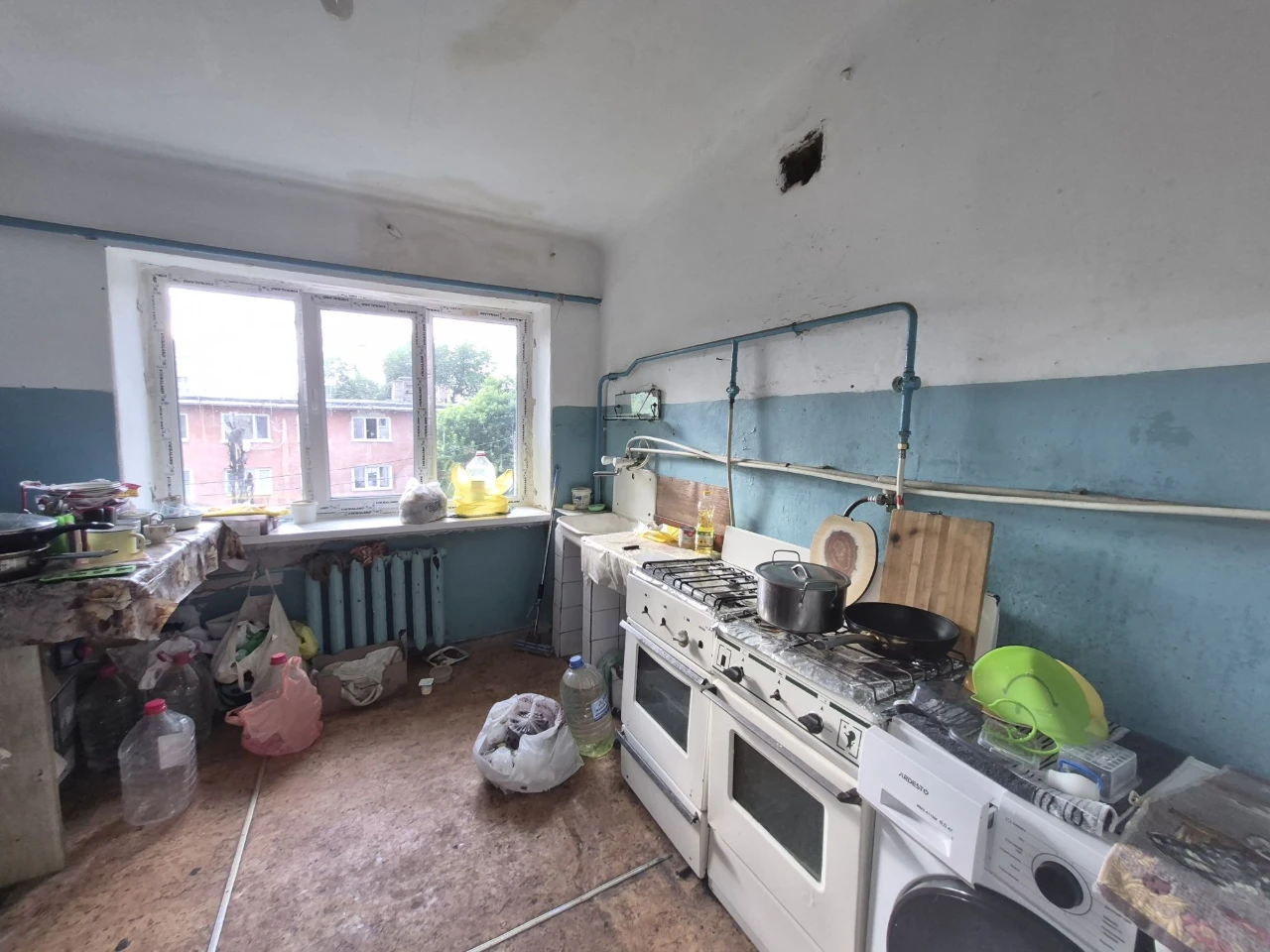 Room in Dormitory, Street Mira, Kolos
