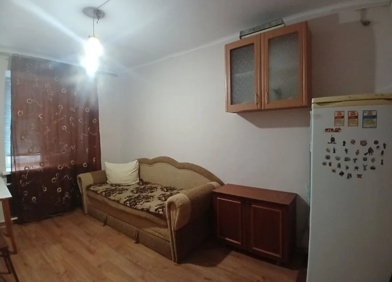 Продаю кімнату в гуртожитку, Слободська/Погранична