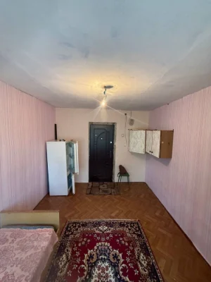 Продається приватизована кімната в гуртожитку на Николаївській
