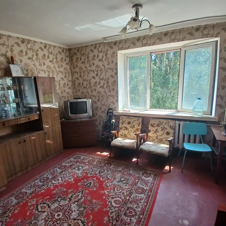 Продаю 2 кімнати в гутожитку Ліски,Курортна