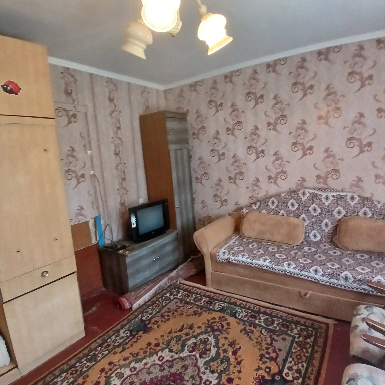 Selling 2 rooms in a dormitory in Lisk, Kurortna