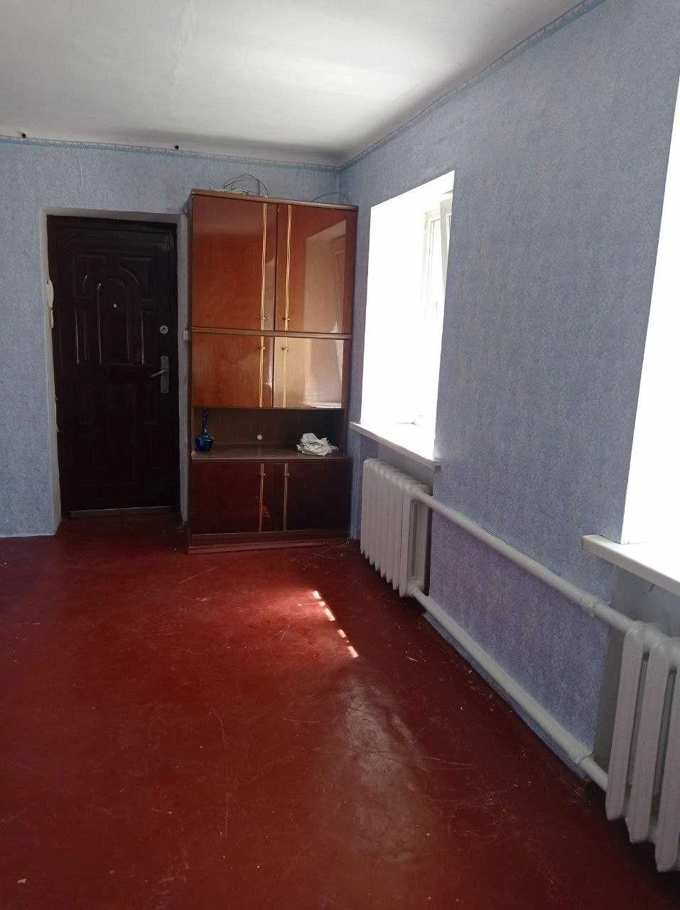 For Sale: Large Room 17 sq.m. in Dormitory, Mira Ave / K