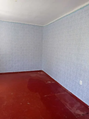 For Sale: Large Room 17 sq.m. in Dormitory, Mira Ave / K