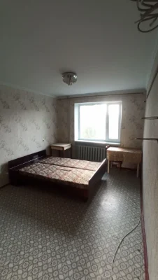 Продається приватизована кімната в гуртожитку