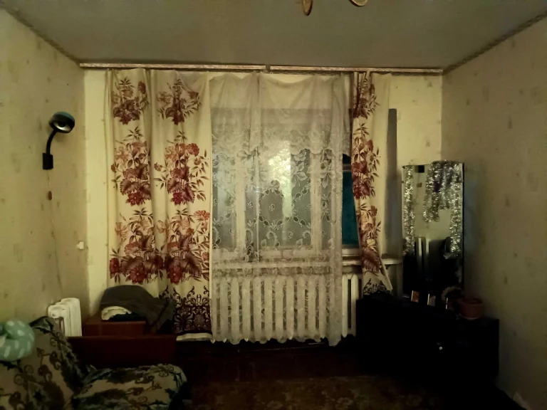 Selling room from owner in good condition