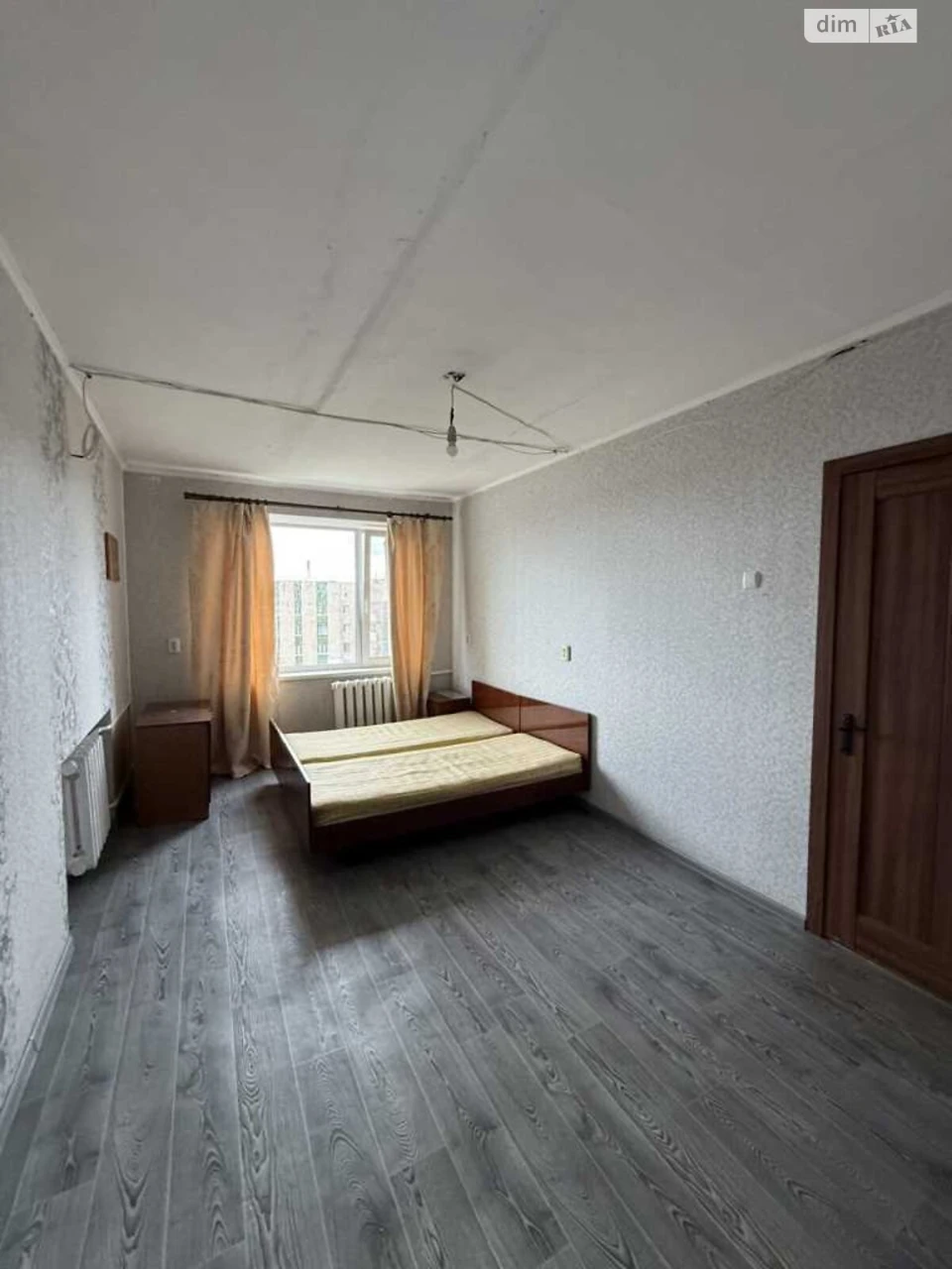 Room for Sale: Diamond Room