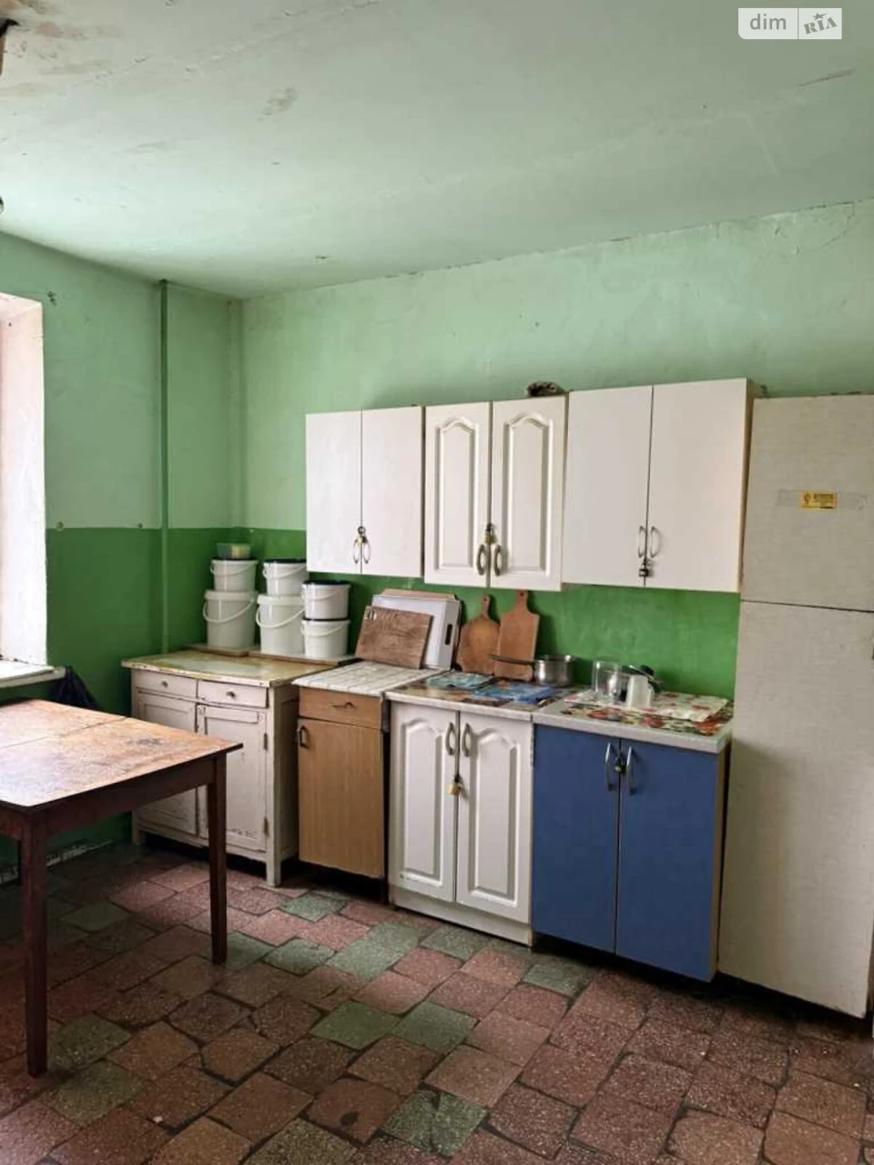 Room for Sale: Diamond Room